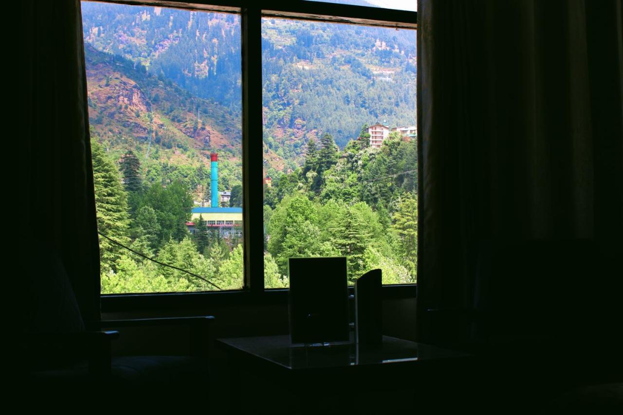 Hotel Link Way-A Riverside Hotel Manāli Dış mekan fotoğraf