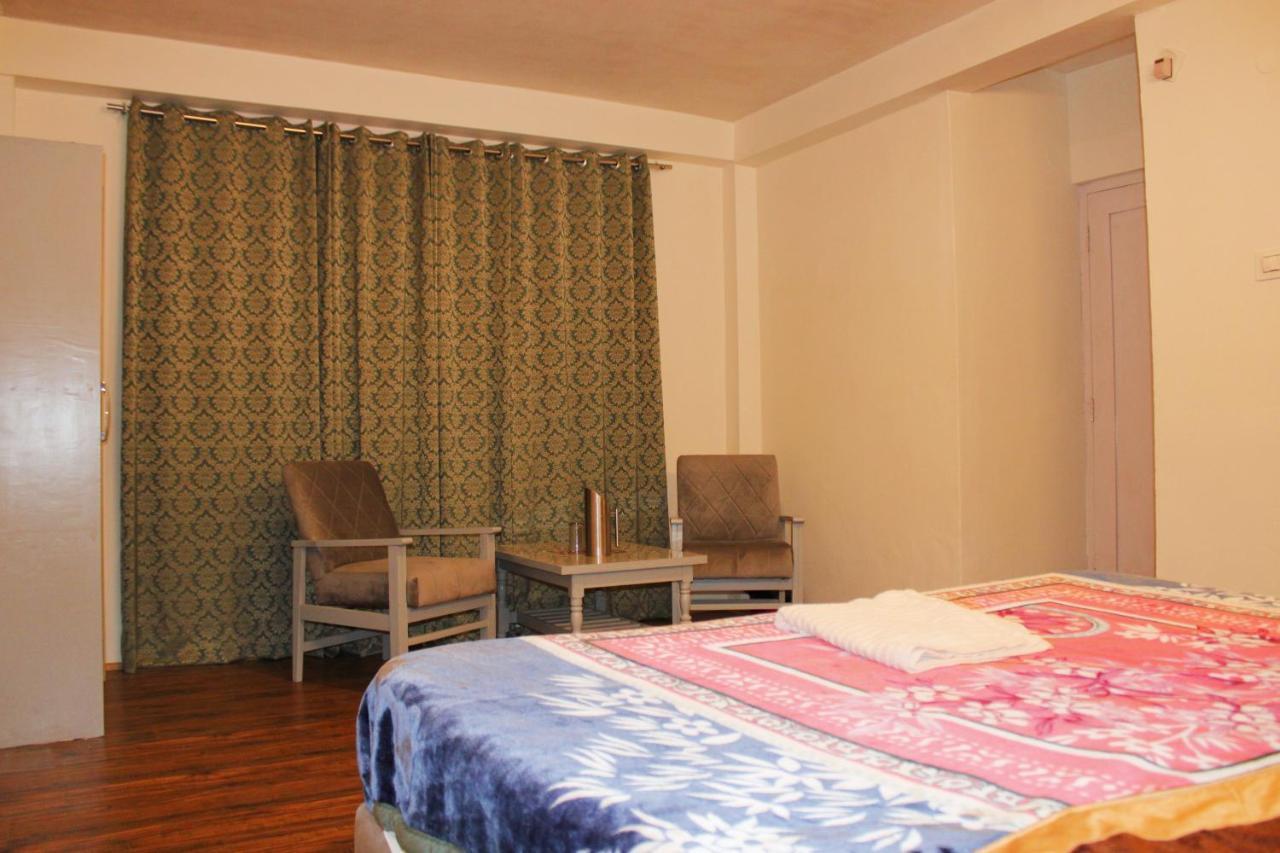Hotel Link Way-A Riverside Hotel Manāli Dış mekan fotoğraf