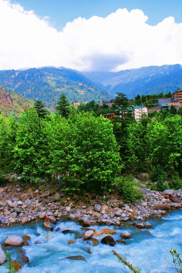 Hotel Link Way-A Riverside Hotel Manāli Dış mekan fotoğraf